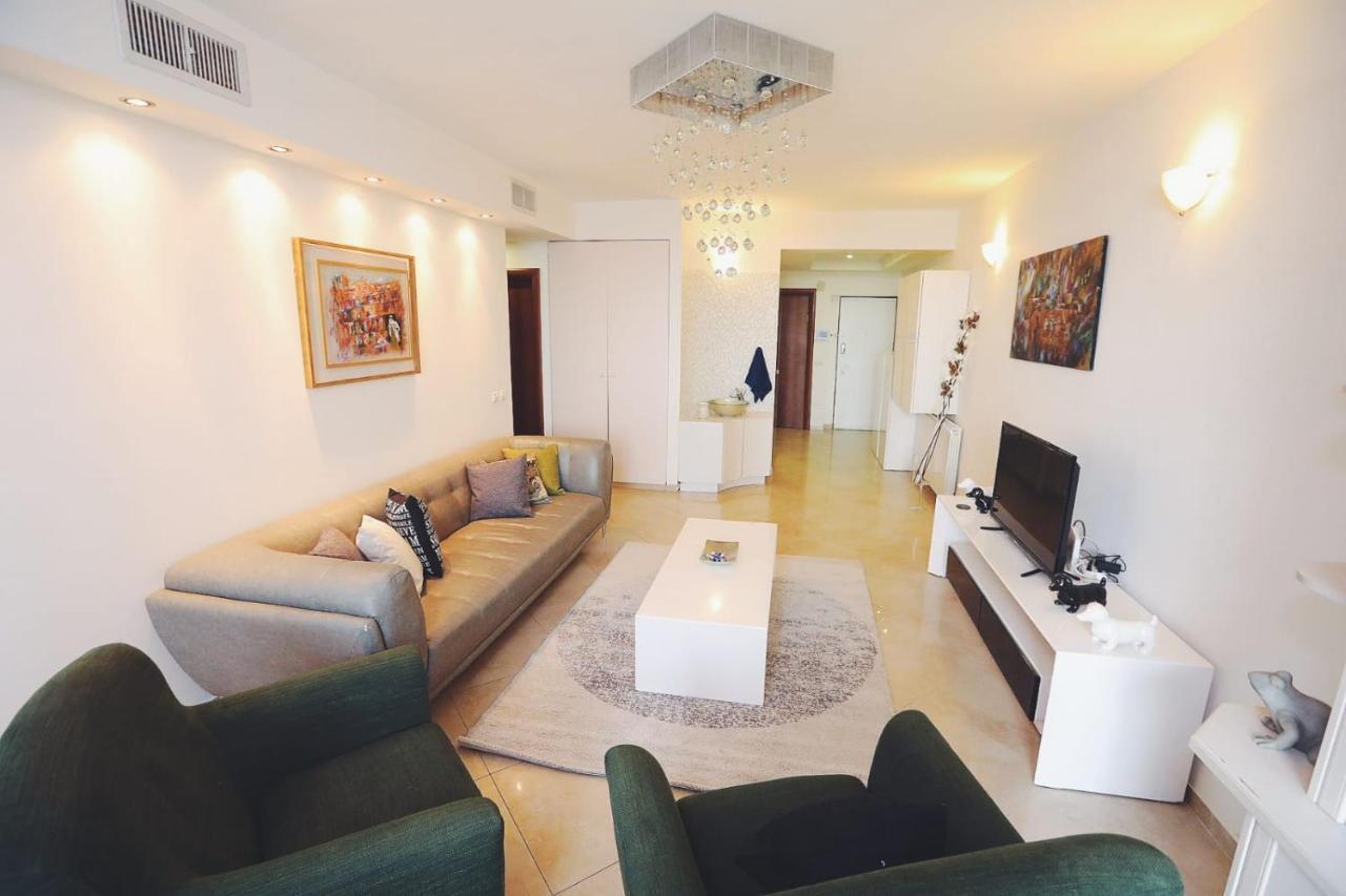 Art Apartment In Mamila - Parking Best Location 2 Jeruzalem Buitenkant foto